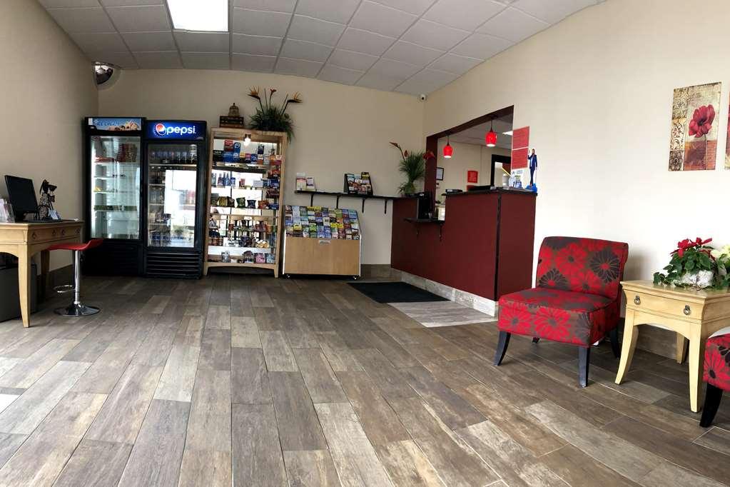Ramada By Wyndham Harrisonburg Motel Bagian luar foto