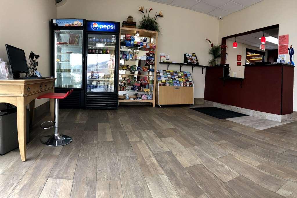 Ramada By Wyndham Harrisonburg Motel Bagian luar foto